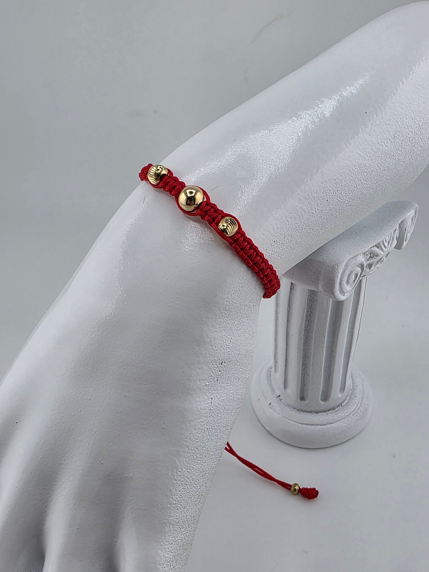 WOVEN BRACELET RED 085