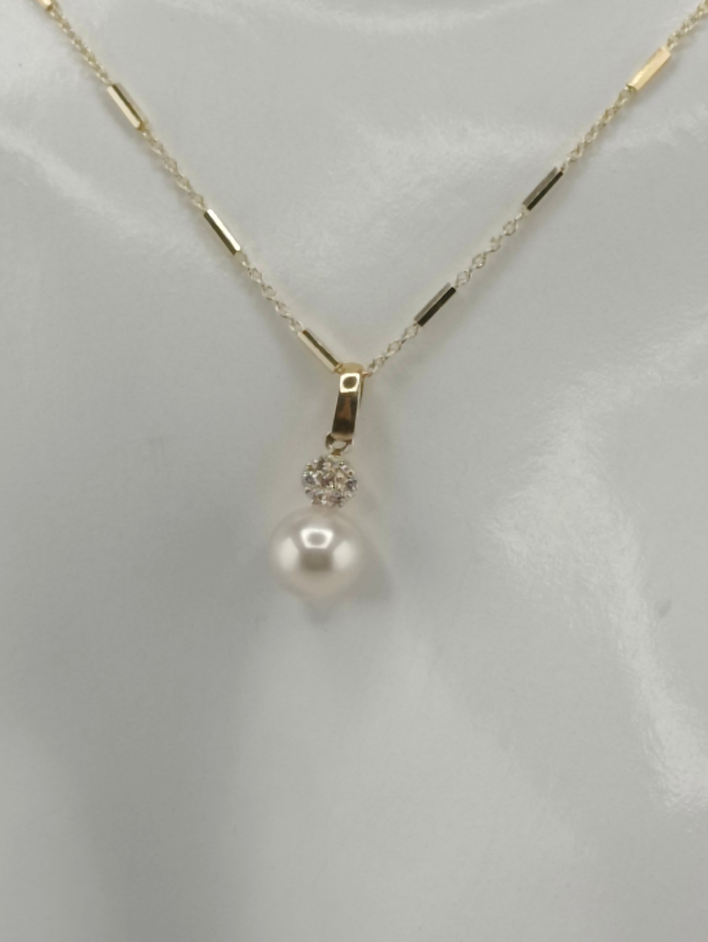 Pearl pendant