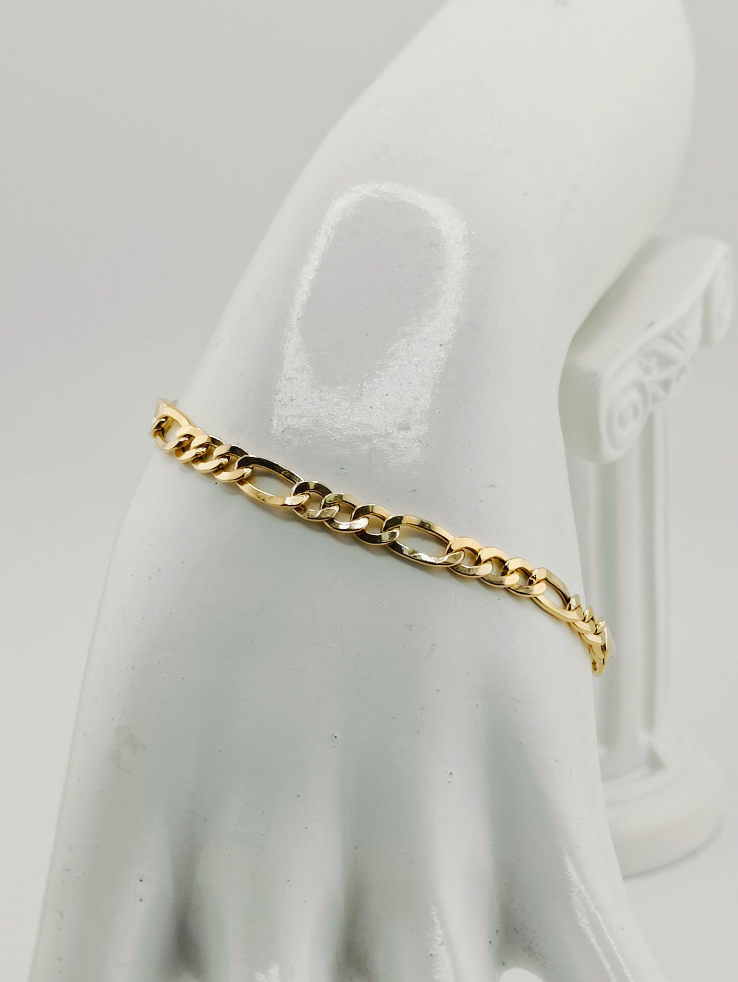 Pulsera Fígaro 5.49g 5mm 20.5cm