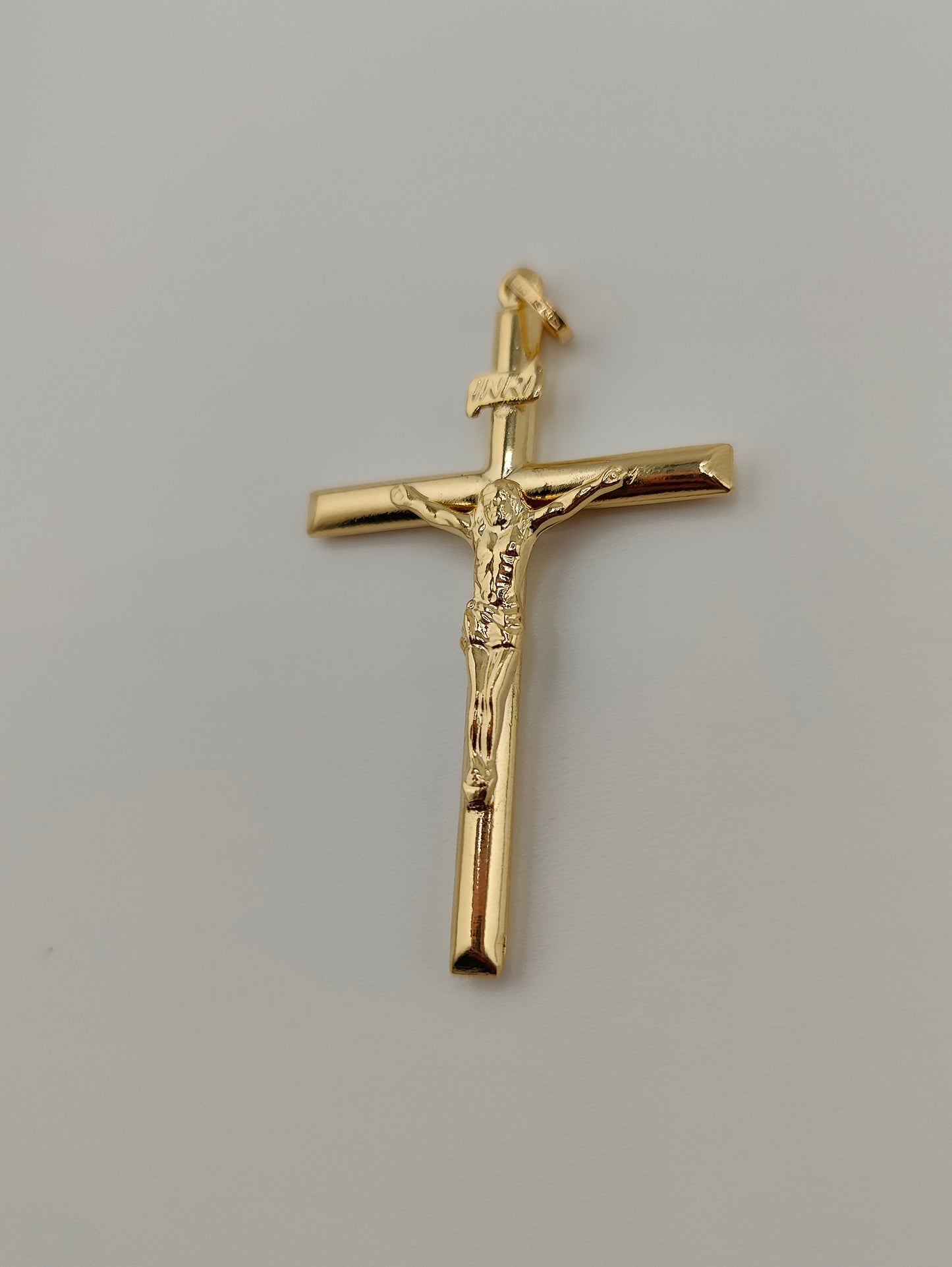Round Christ Cross Pendant
