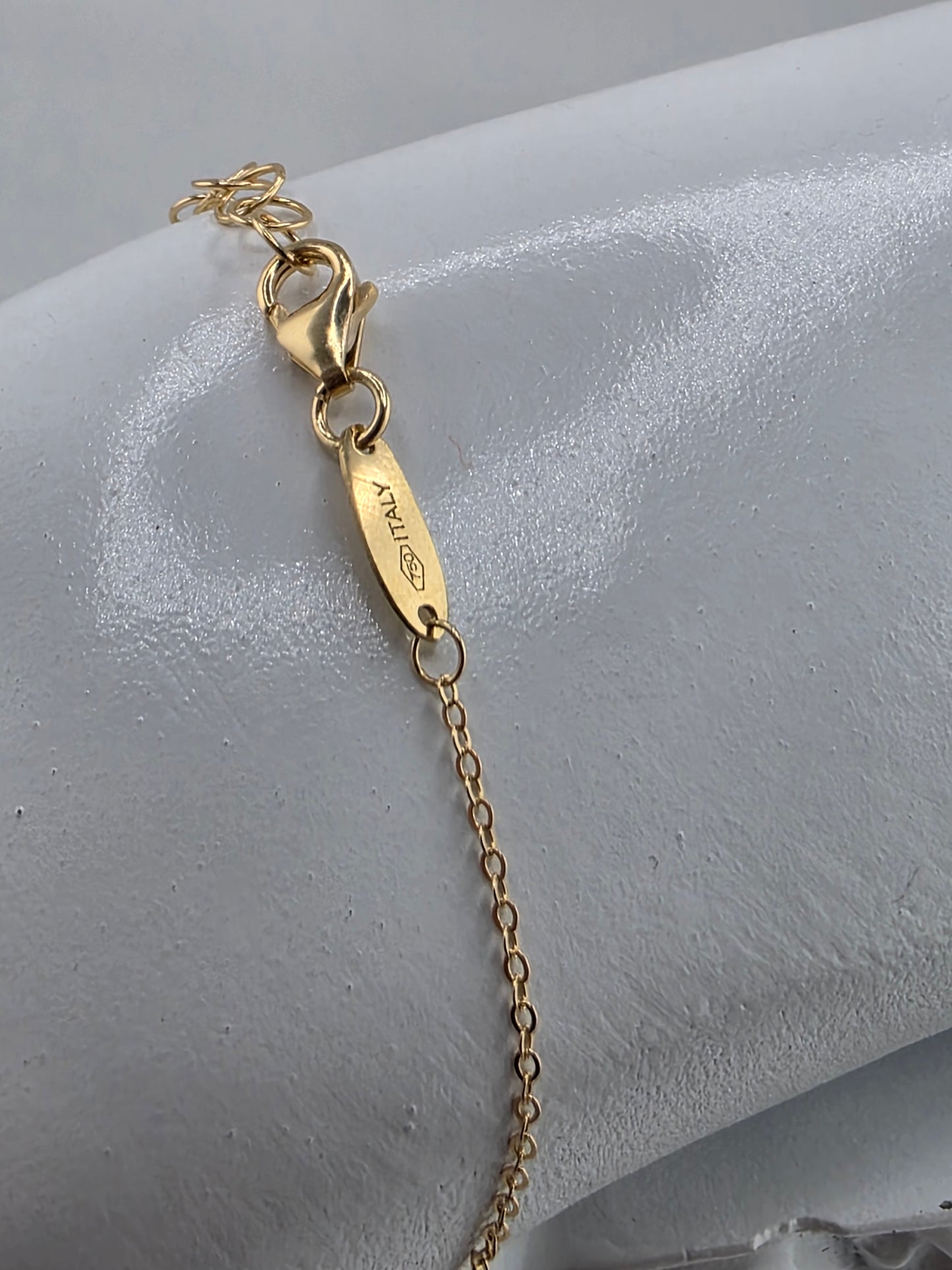 Bracelet with diamond dial and flower charm