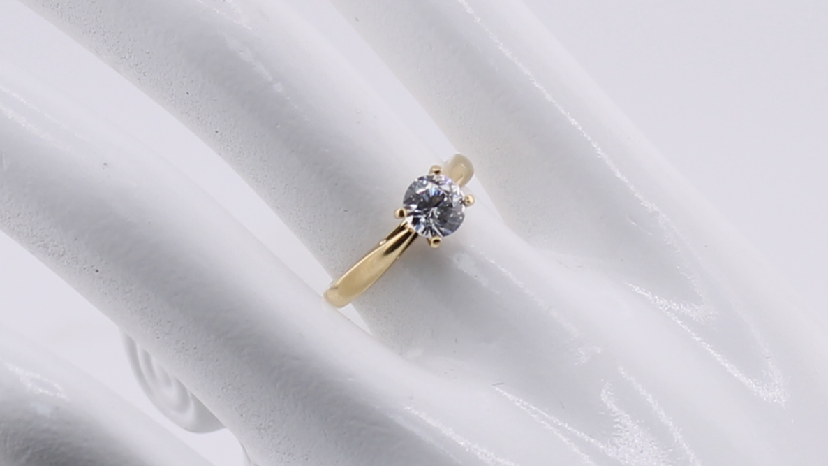 Ladies' Solitaire Ring with Zircon