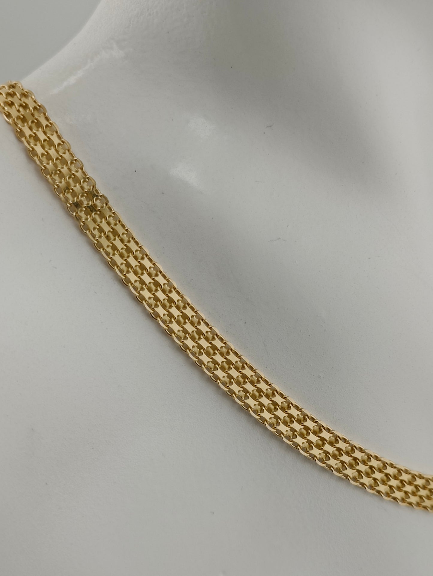 Bismarck chain 3 links
