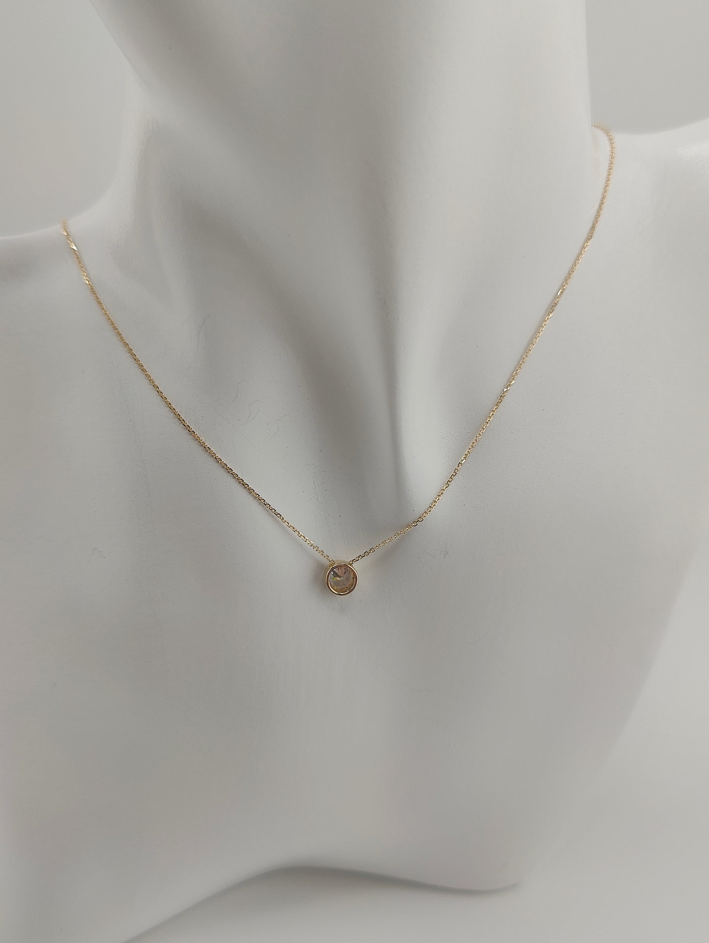 Chain with light drop