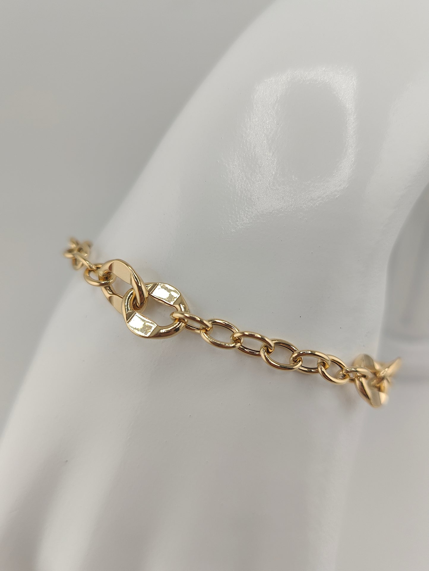 LADY'S BRACELET