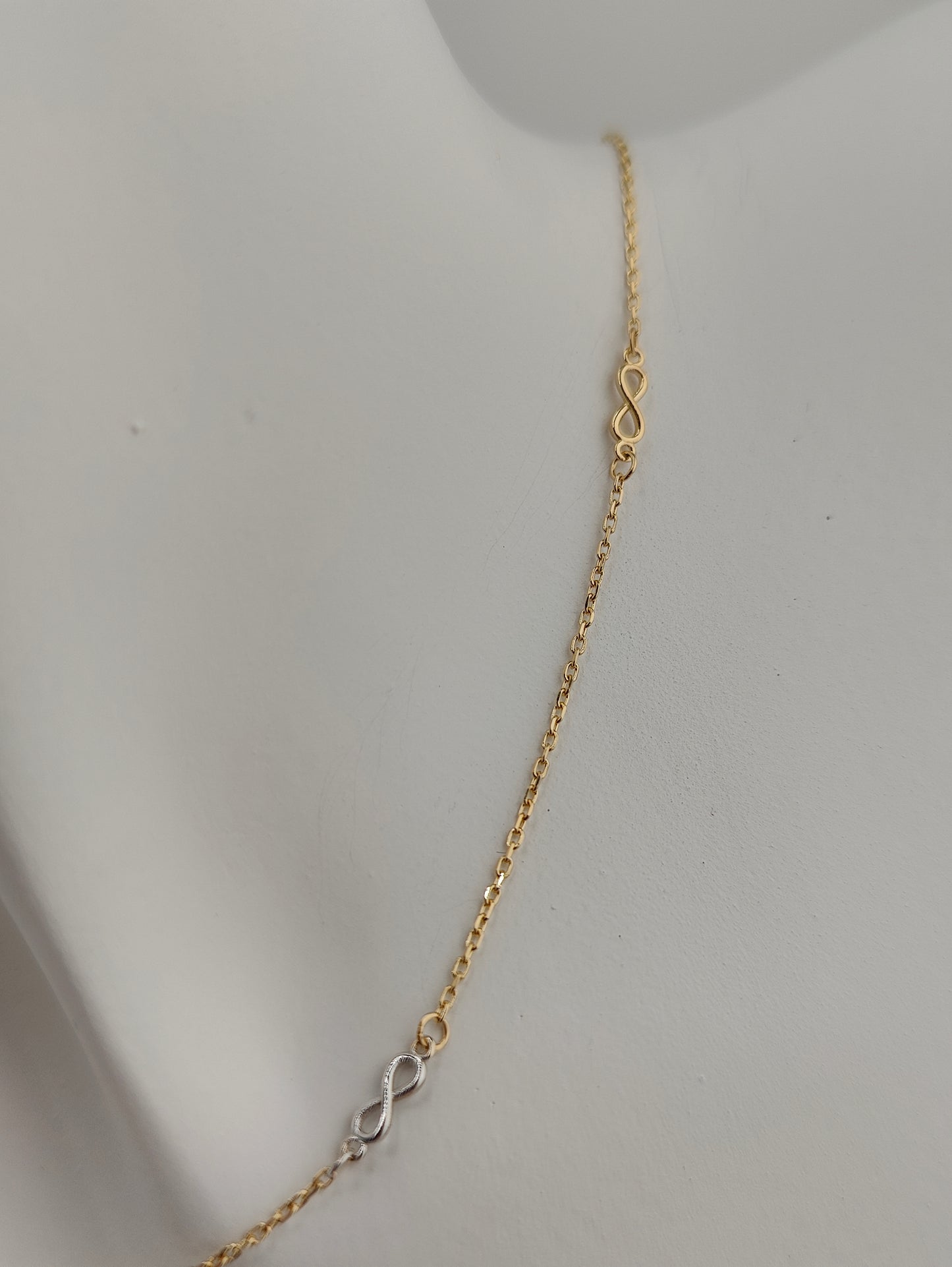 Chain with infinity 200