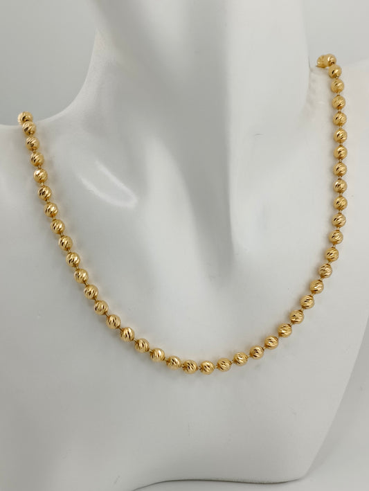 CHAIN OF DIAMOND BALLS