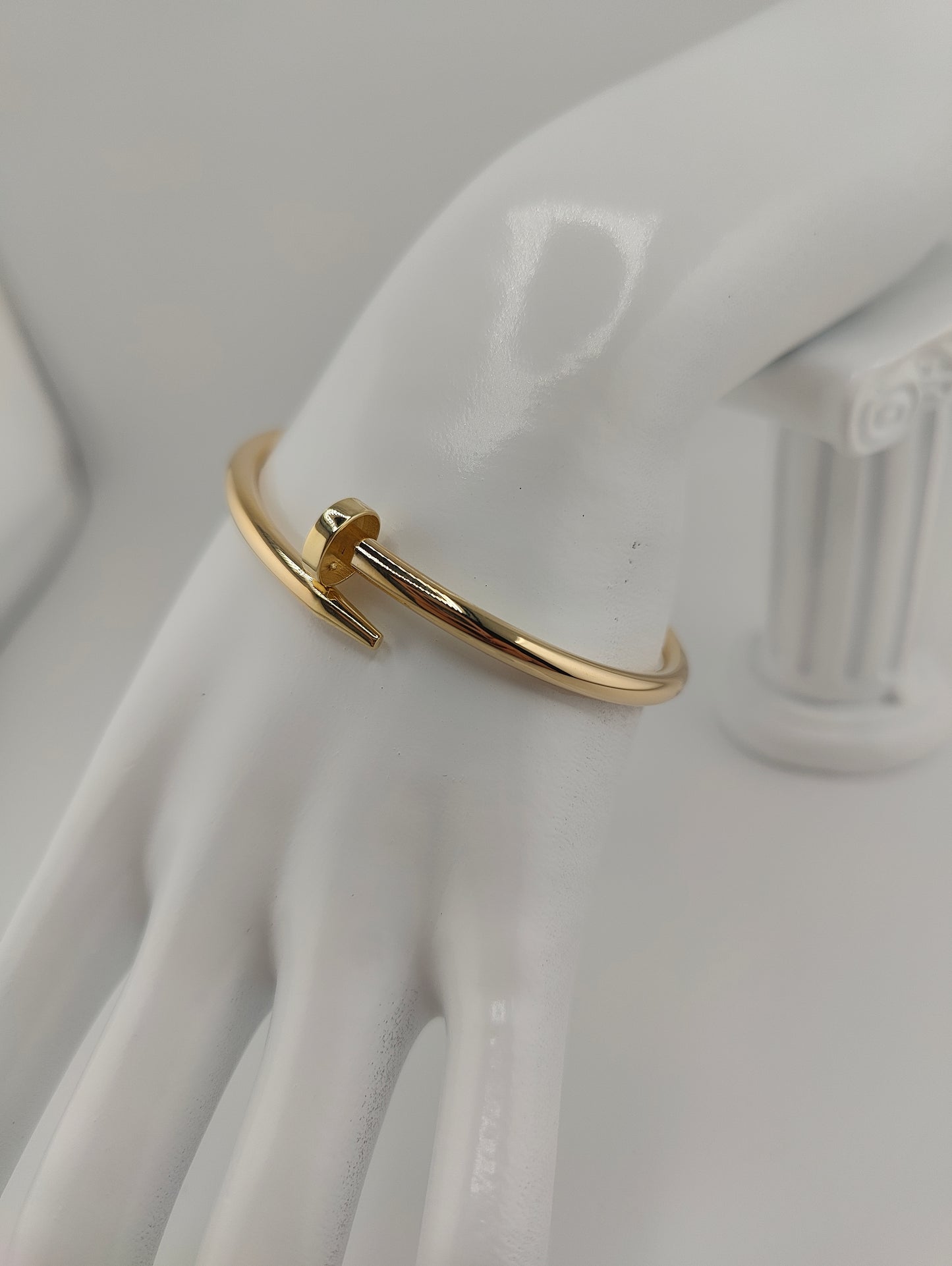 NAIL BRACELET