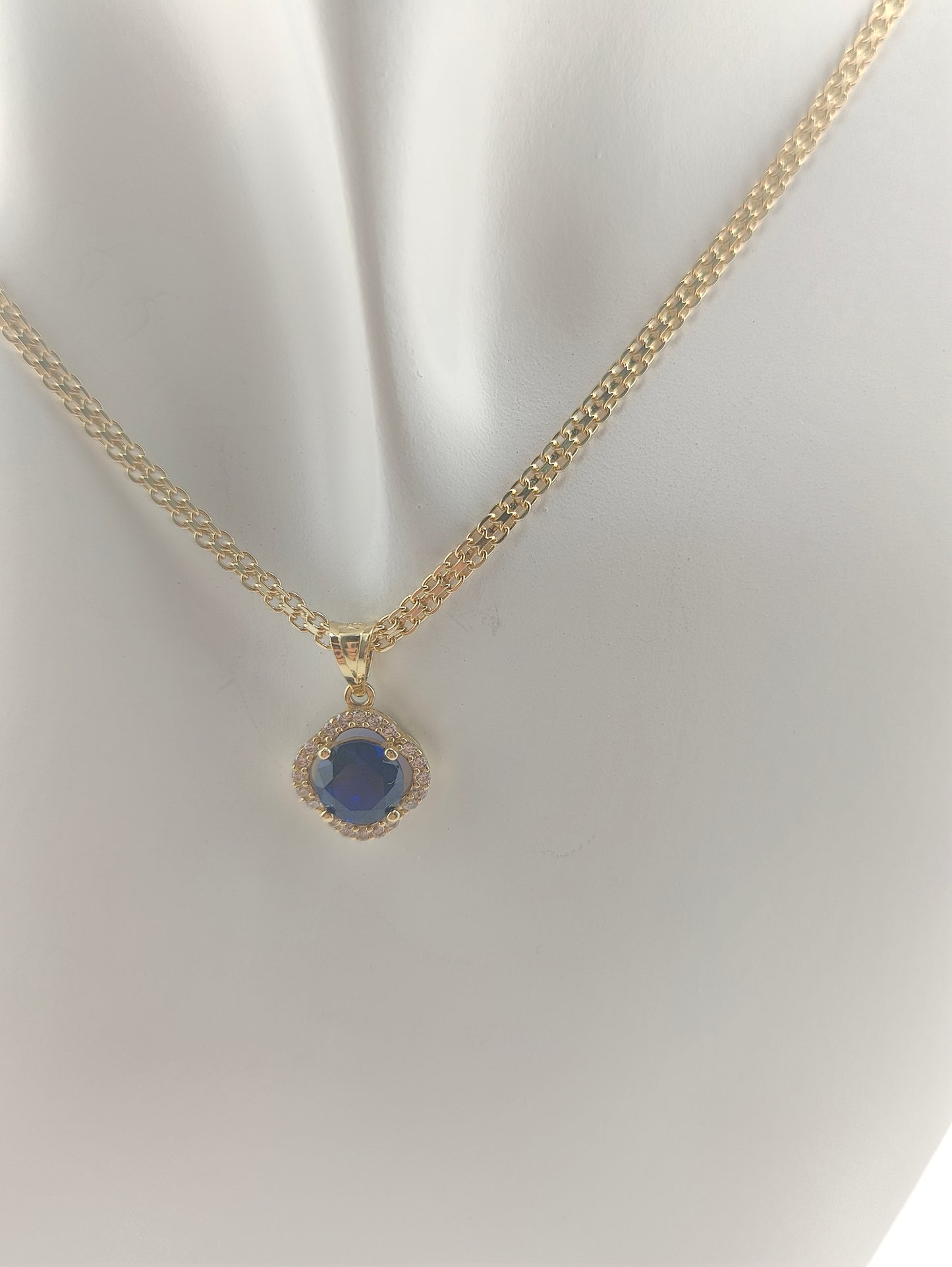 Pendant con Circon azul